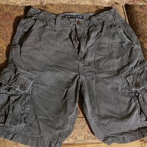Men's American Eagle cargo shorts